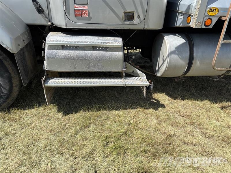 GMC General 6x4 Grain Truck Camiones para granja y transporte de granos