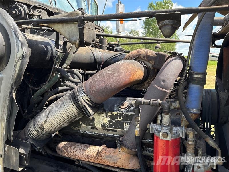 GMC General 6x4 Grain Truck Camiones para granja y transporte de granos
