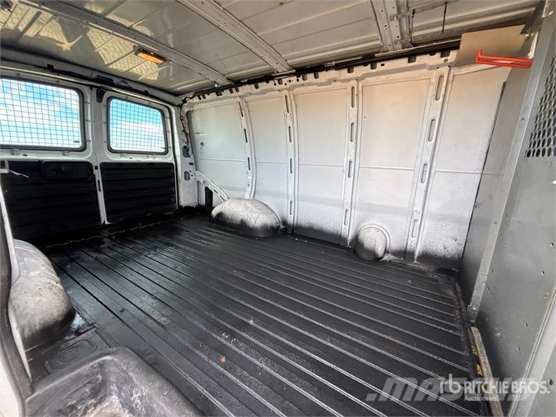 GMC Savana 2500 Cargo Van Dostavna vozila / kombiji