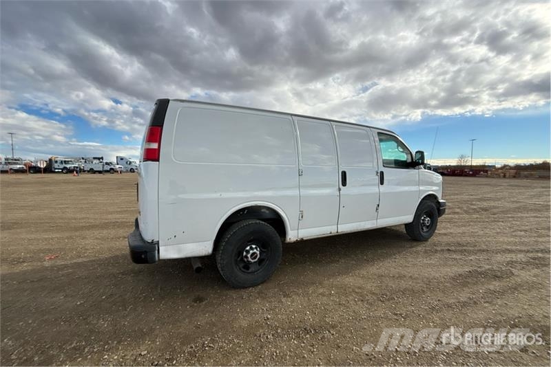GMC Savana 2500 Cargo Van Dostavna vozila / kombiji