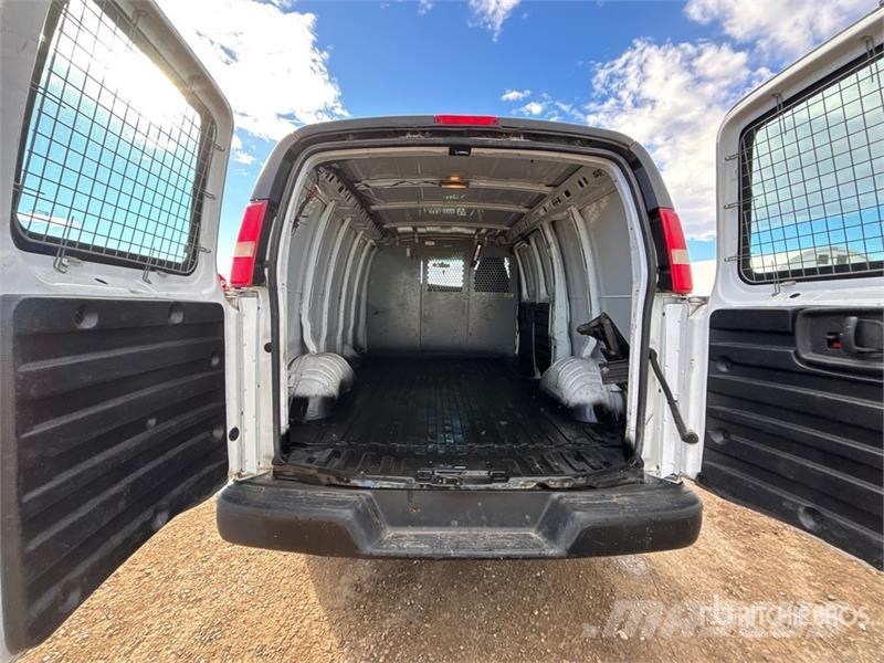 GMC Savana 2500 Cargo Van Dostavna vozila / kombiji