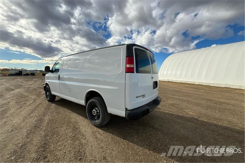 GMC Savana 2500 Cargo Van Dostavna vozila / kombiji