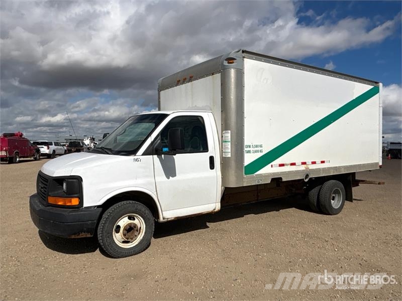 GMC Savana 3500 Sanduk kamioni