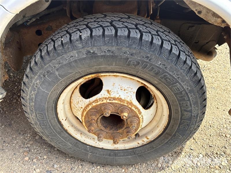 GMC Savana 3500 Sanduk kamioni