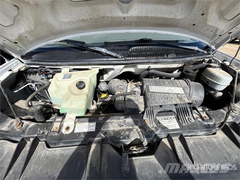 GMC Savana 3500 Sanduk kamioni