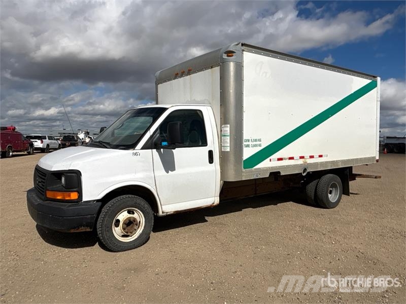 GMC Savana 3500 Sanduk kamioni
