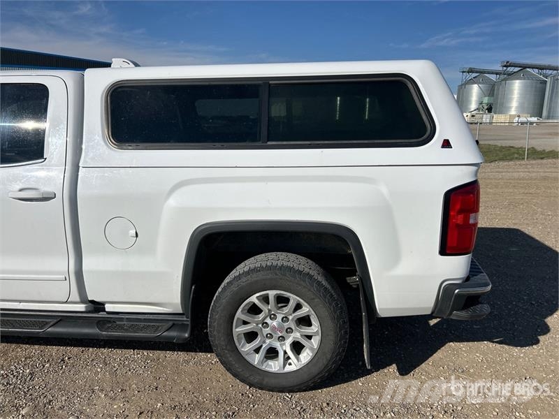 GMC Sierra 1500 Muu