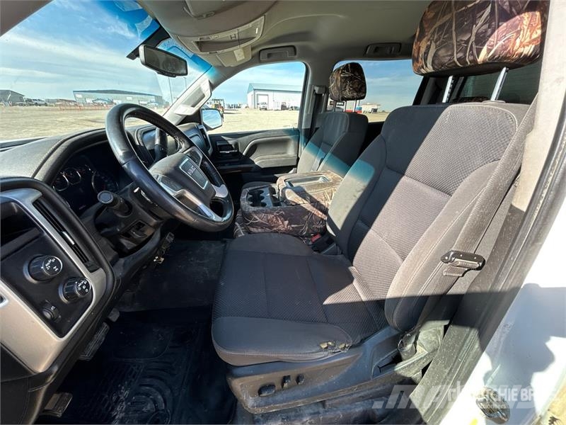 GMC Sierra 1500 Muu