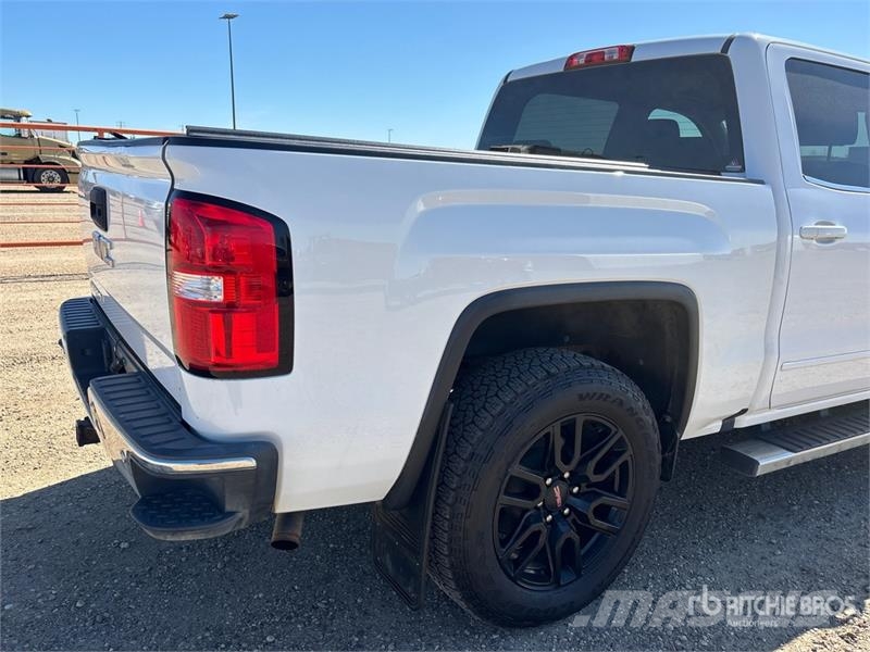 GMC Sierra 1500 Muu