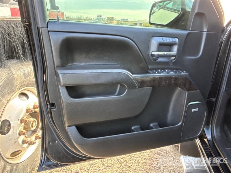 GMC Sierra 1500 Muu