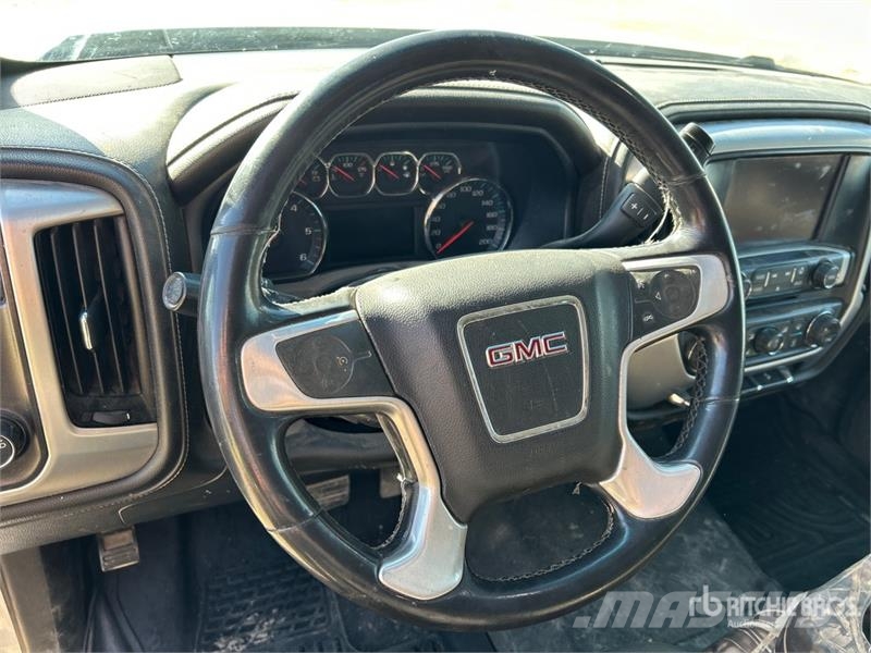 GMC Sierra 1500 Muu