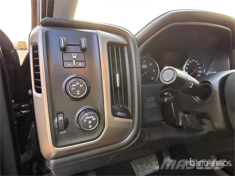 GMC Sierra 1500 Muu
