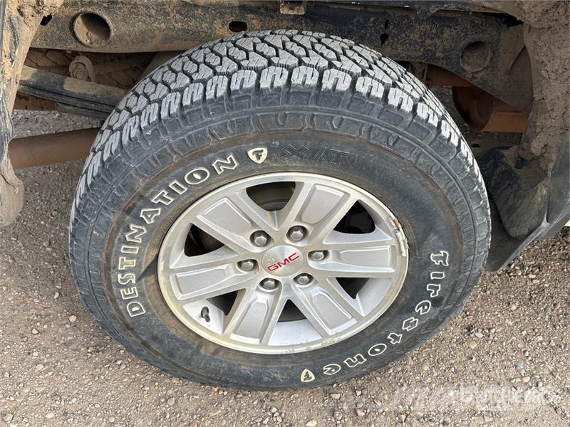 GMC Sierra 1500 Muu