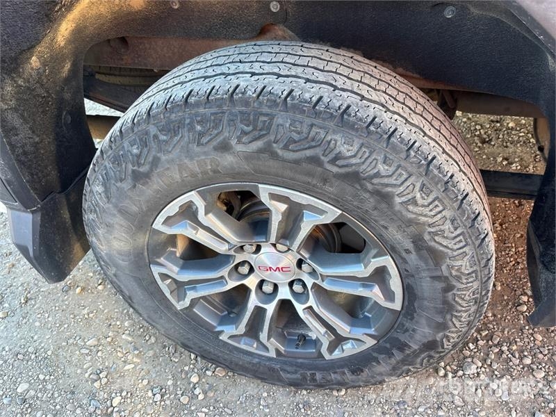 GMC Sierra 1500 Otros