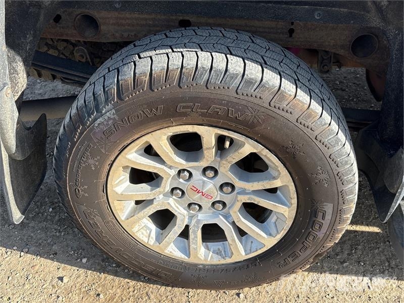 GMC Sierra 1500 Egyéb