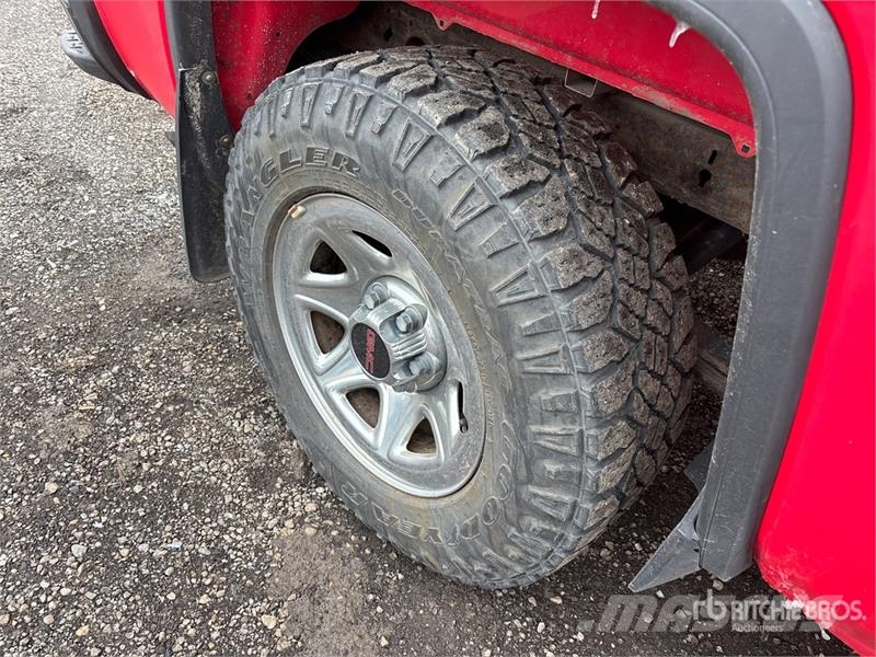 GMC Sierra 1500 其他