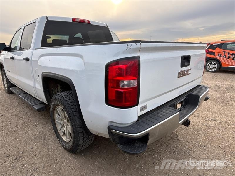 GMC Sierra 1500 Muu
