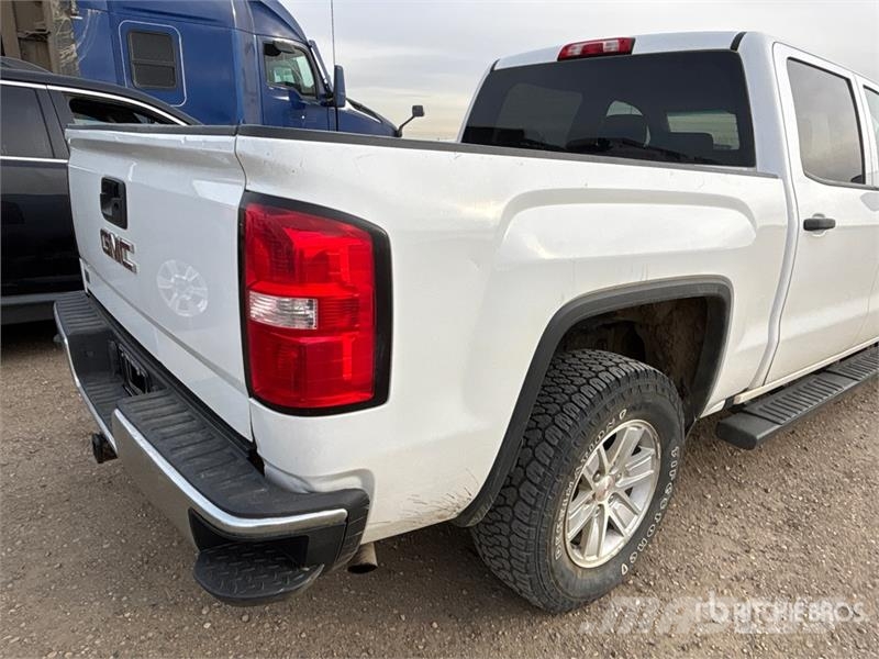 GMC Sierra 1500 Muu