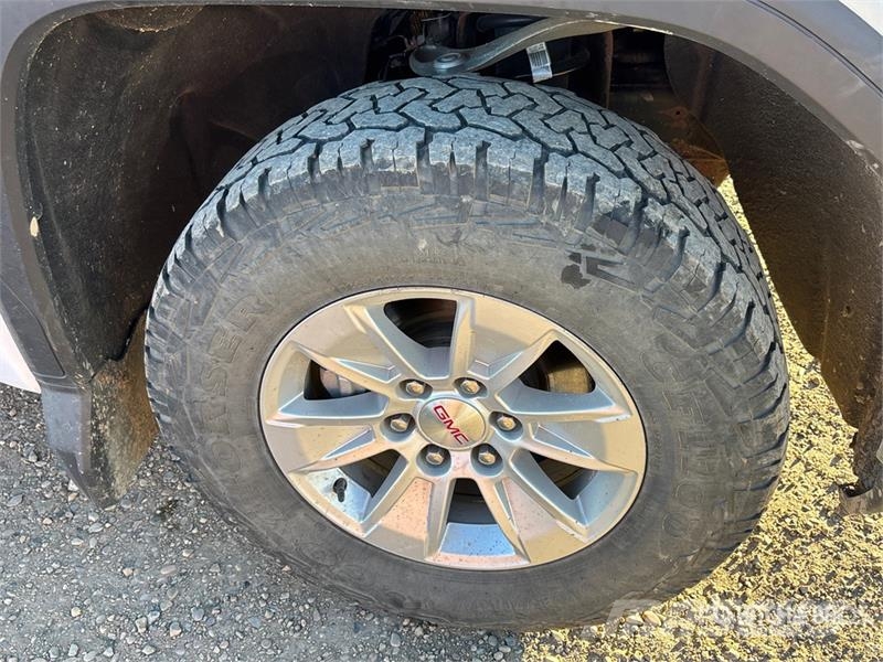 GMC Sierra 1500 Muu