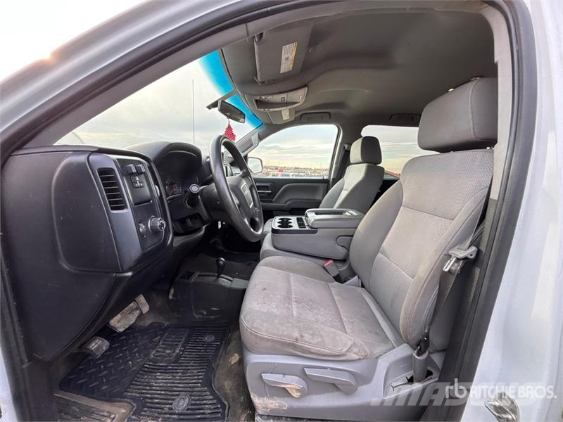 GMC Sierra 1500 Muu