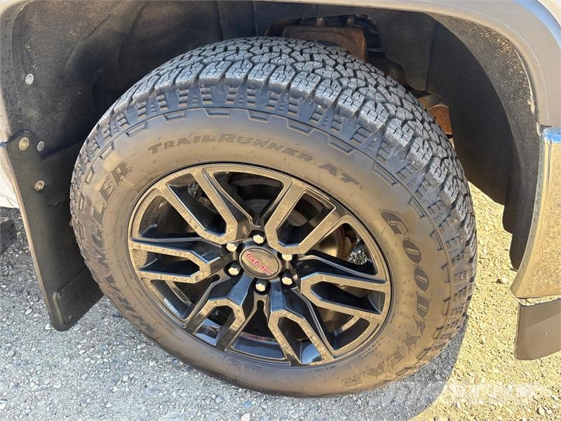 GMC Sierra 1500 Muu
