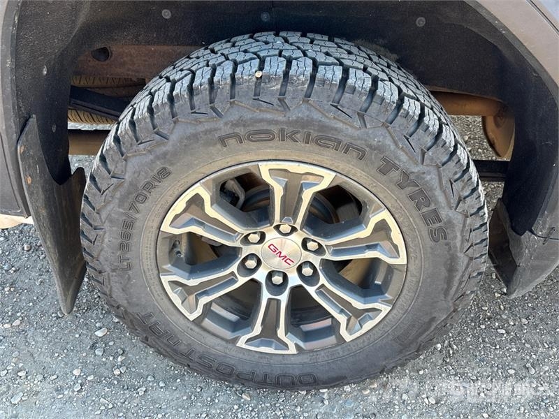 GMC Sierra 1500 Otros