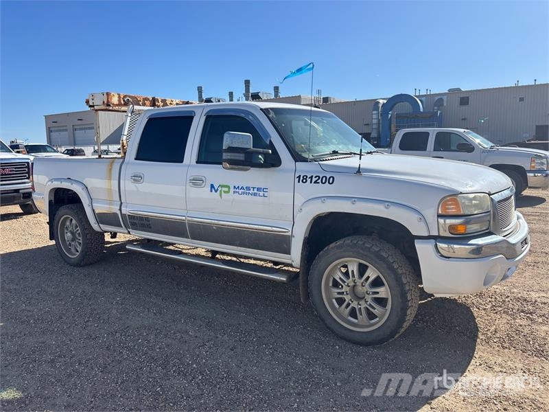 GMC Sierra 1500 HD 4x4 Crew Cab Pickup Kita
