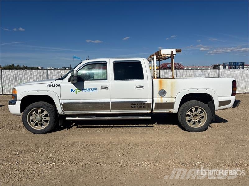 GMC Sierra 1500 HD 4x4 Crew Cab Pickup Kita