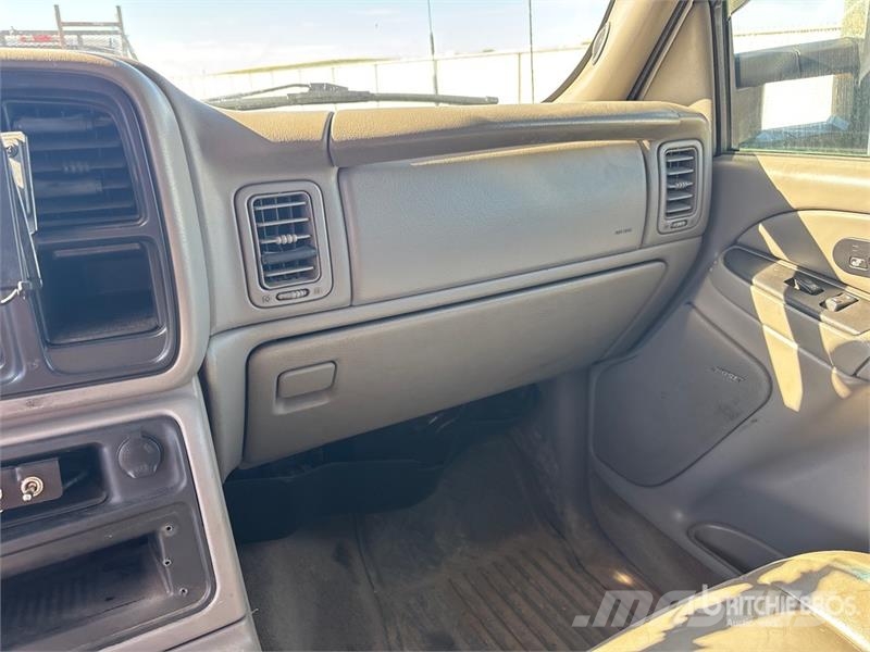 GMC Sierra 1500 HD 4x4 Crew Cab Pickup Kita