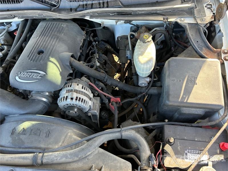 GMC Sierra 1500 HD 4x4 Crew Cab Pickup أخرى