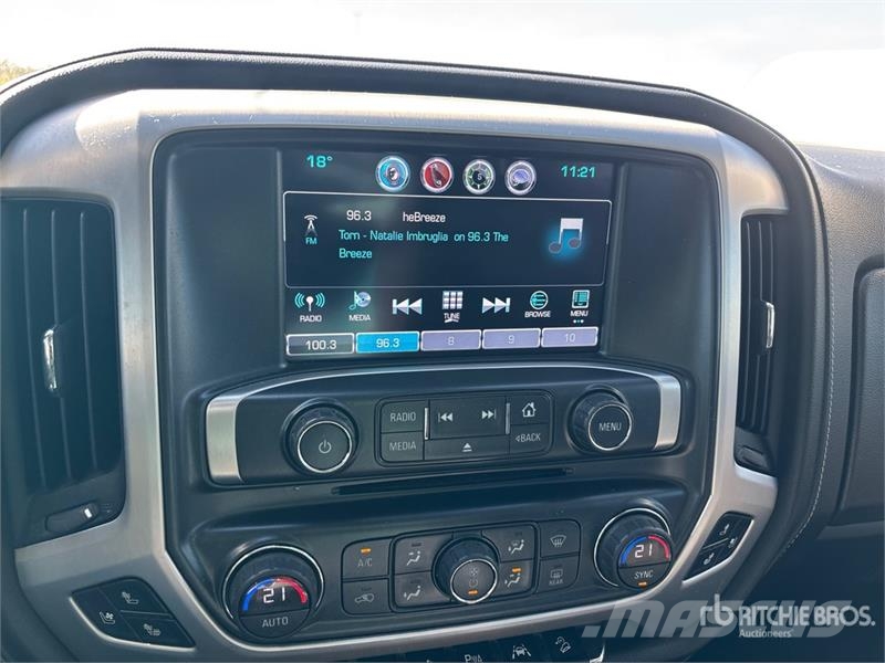 GMC Sierra 1500 Z71 SLT 4x4 Crew Cab Pickup Ostalo