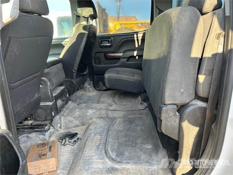 GMC Sierra 2500 Muu