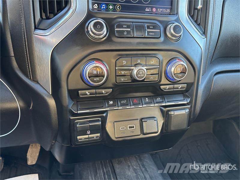 GMC Sierra 2500 Outro