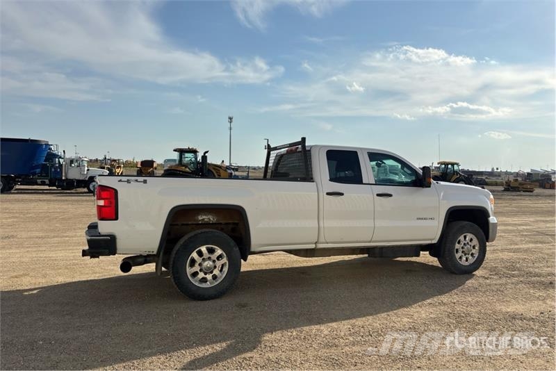 GMC Sierra 2500 أخرى