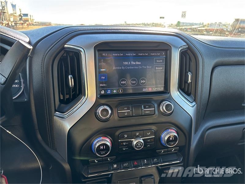 GMC Sierra 2500 Outro