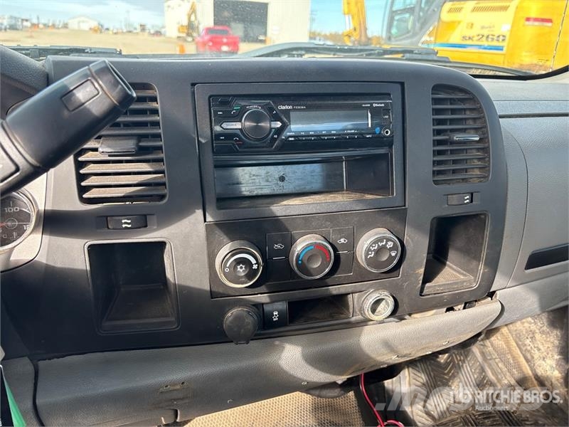 GMC Sierra 2500 أخرى