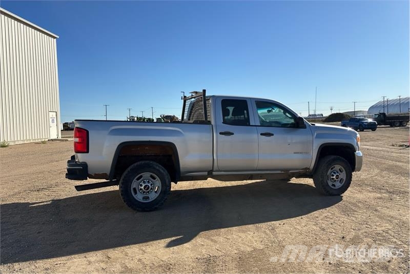GMC Sierra 2500 Outro