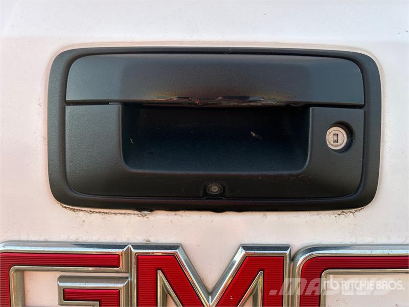 GMC Sierra 2500 Muu