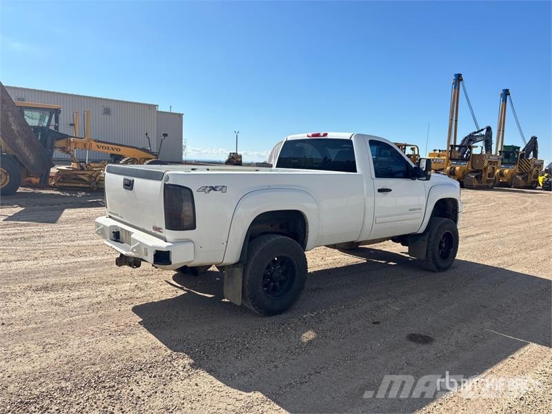 GMC Sierra 2500 Diger