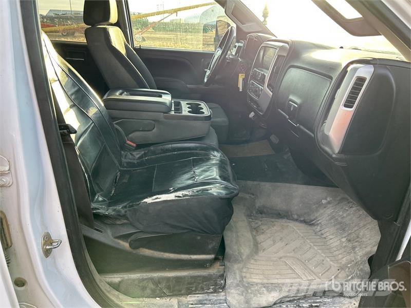 GMC Sierra 2500 Muu
