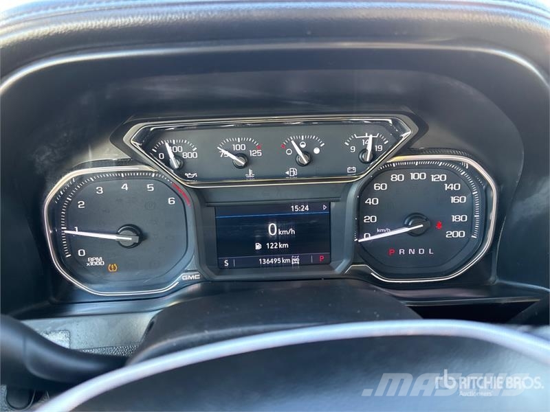 GMC Sierra 2500 Outro