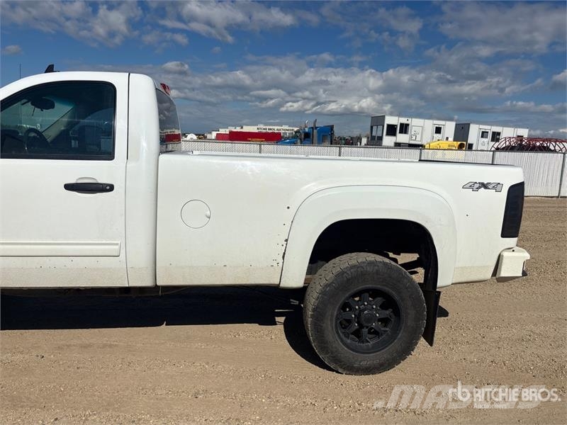 GMC Sierra 2500 Diger