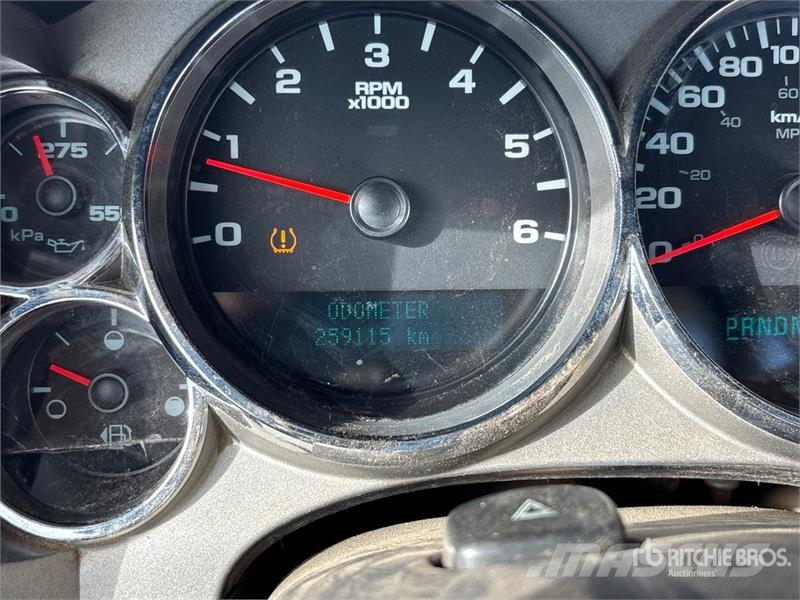 GMC Sierra 2500 أخرى