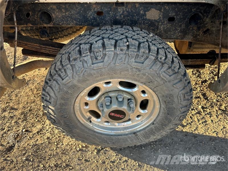 GMC Sierra 2500 Outros