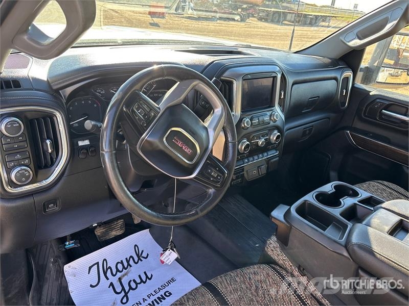 GMC Sierra 2500 Outro