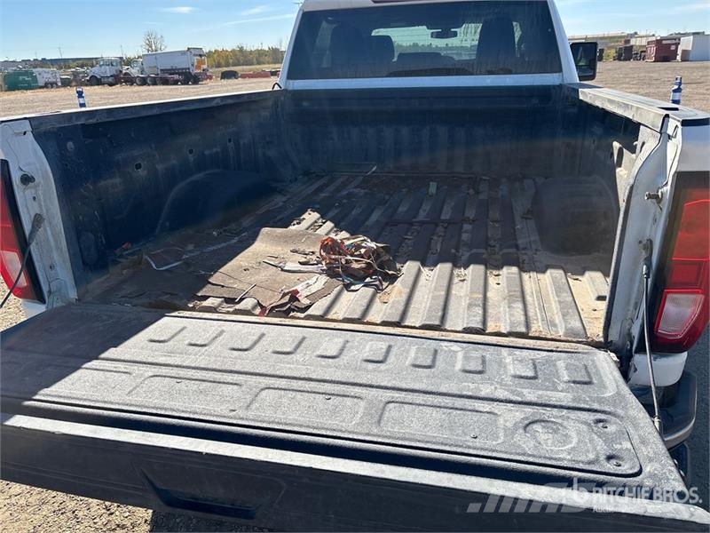 GMC Sierra 2500 Other