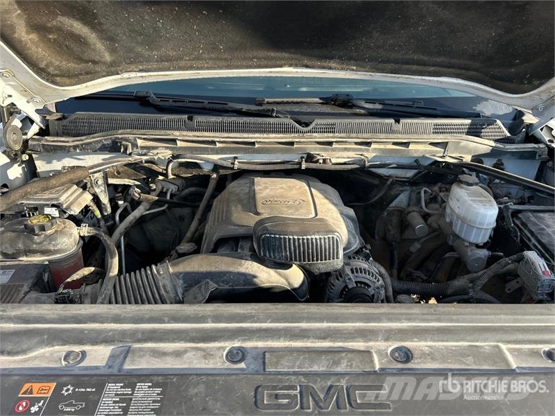 GMC Sierra 2500 Muu