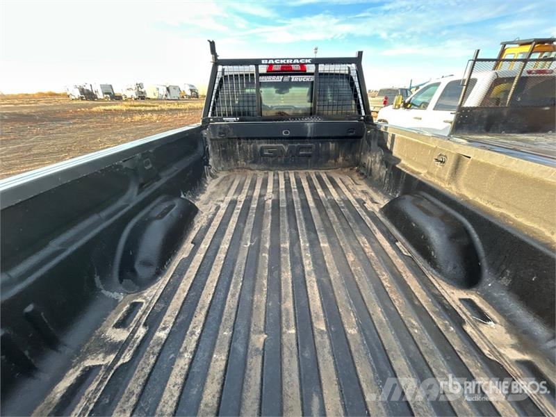GMC Sierra 2500 Muu