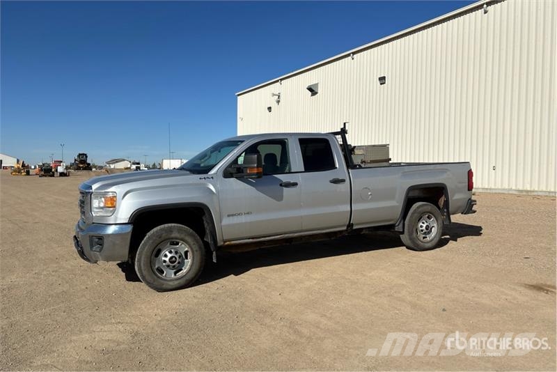 GMC Sierra 2500 Outro