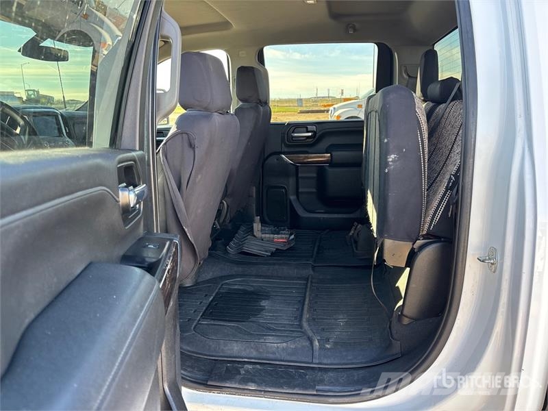 GMC Sierra 2500 Outro